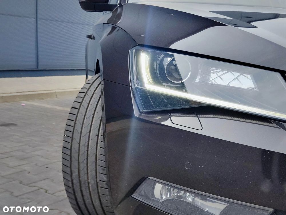 Skoda Superb 2.0 TSI 4x4 L&K DSG - 21