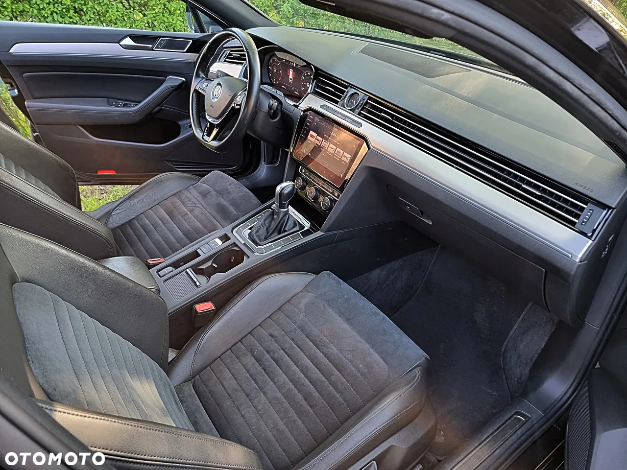 Volkswagen Passat - 20