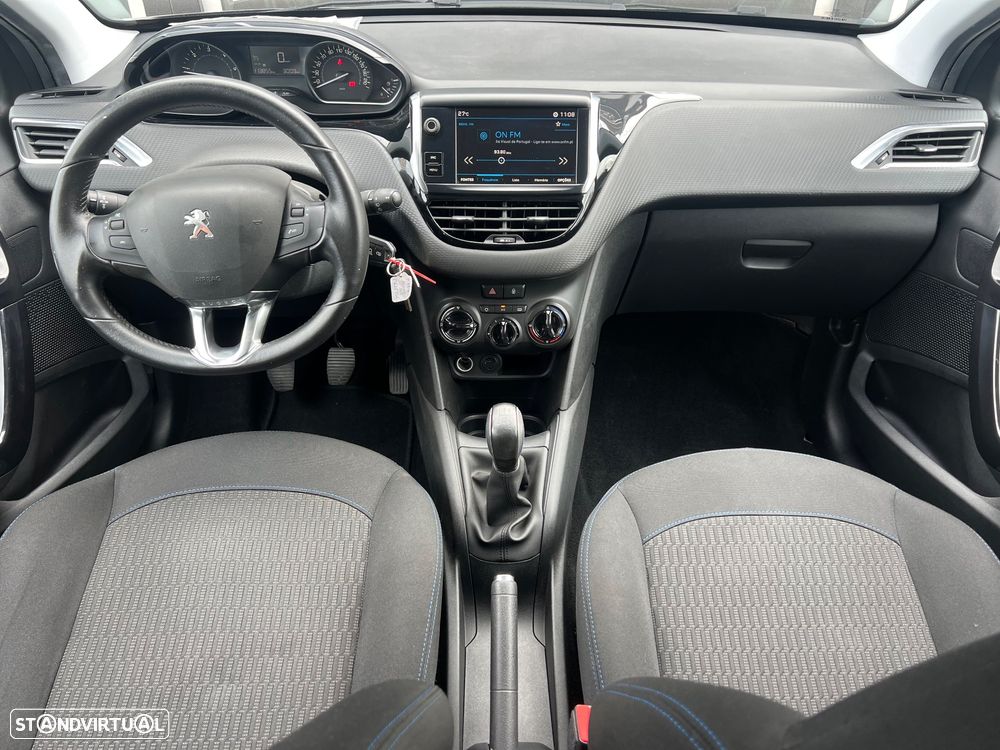 Peugeot 208 1.6 BlueHDi Style - 11