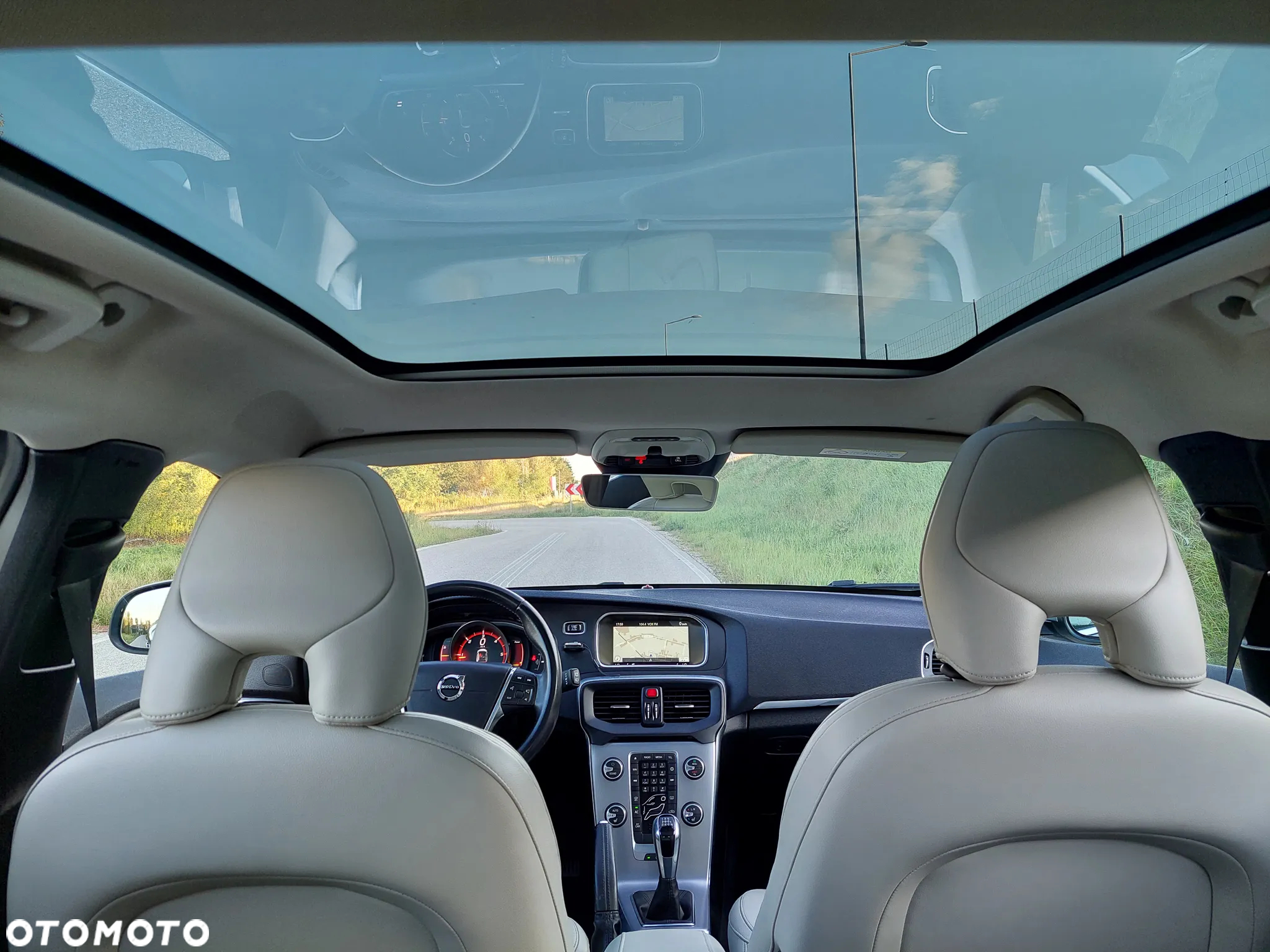 Volvo V40 D3 Drive-E Inscription - 22