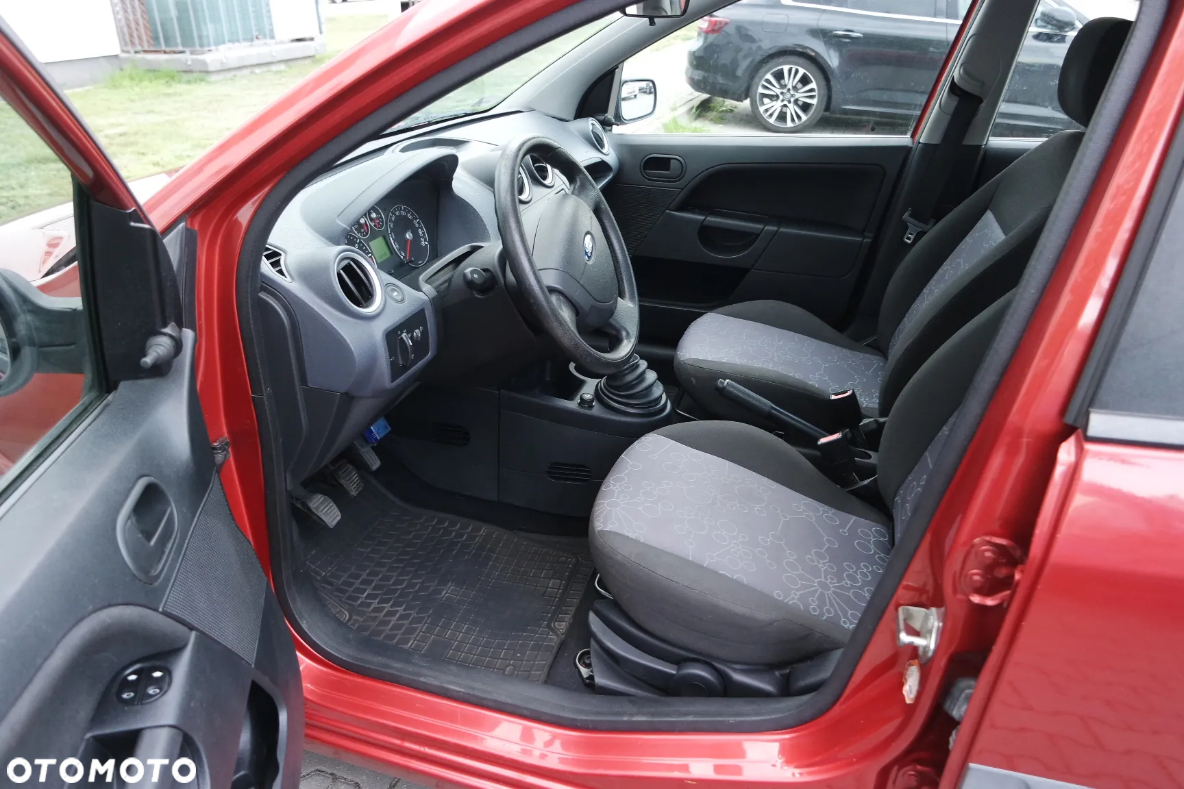 Ford Fiesta 1.3 Ambiente - 8