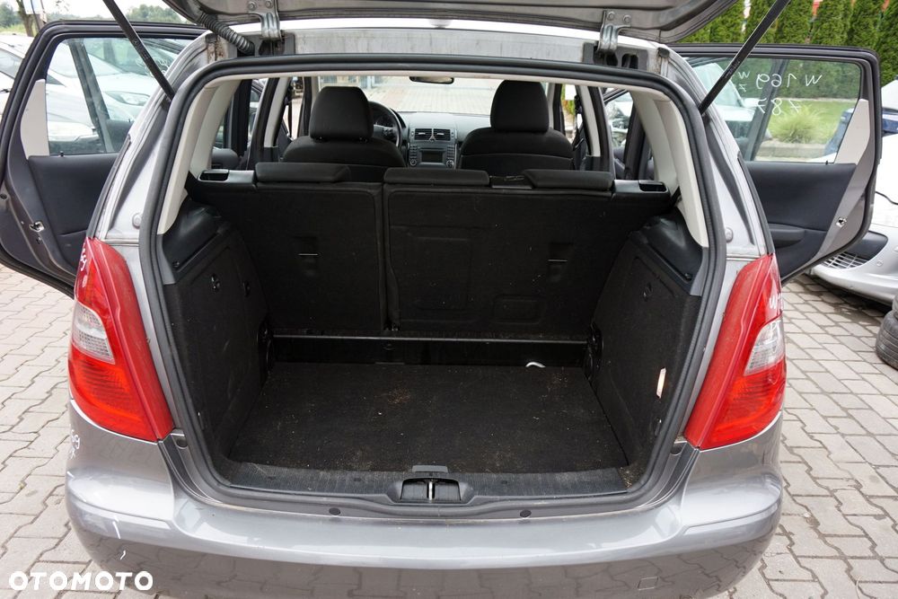 MERCEDES A-KLASA W169 LIFT 5D HB 2011 787 2.0 CDI OM640940 109KM 711640 SREBRNY na części - 13