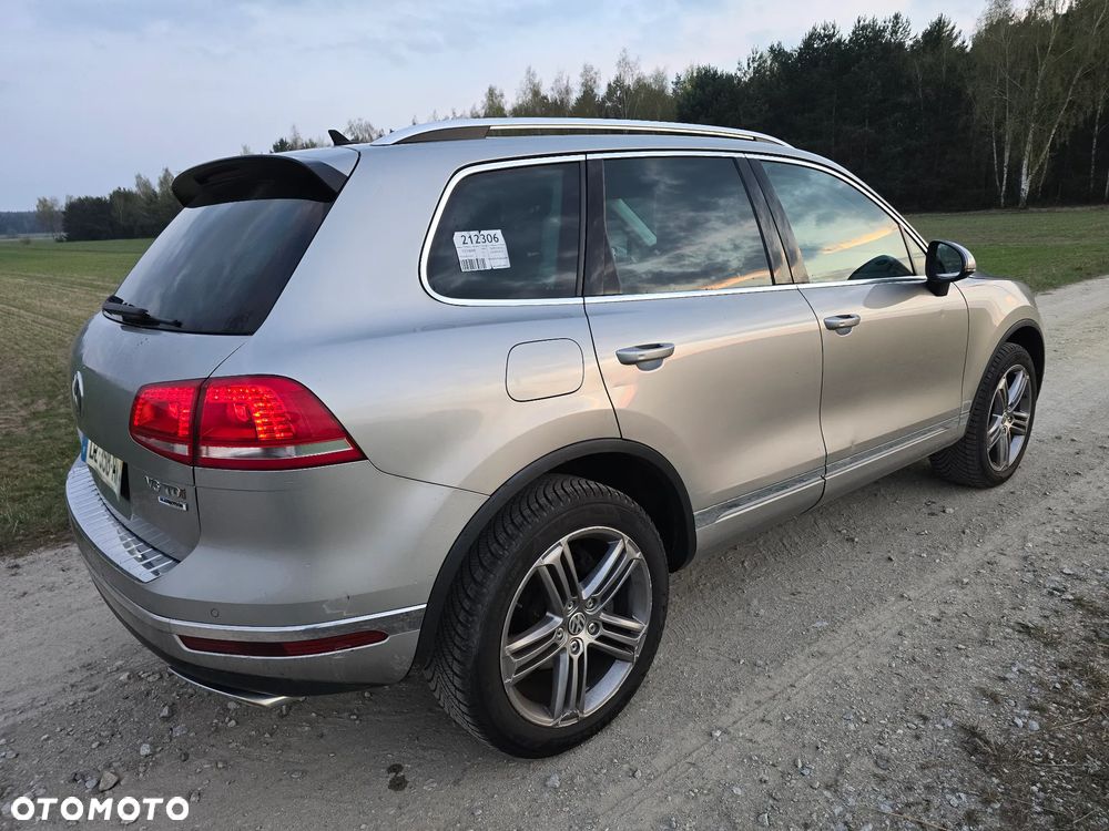 Volkswagen Touareg 3.0 V6 TDI SCR Blue Motion DPF Automatik Exclusive - 4