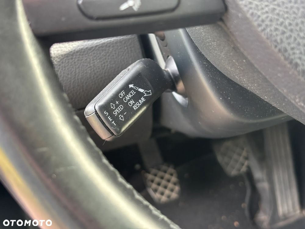 Volkswagen Passat Variant 2.0 TDI BlueMotion Technology Comfortline - 15