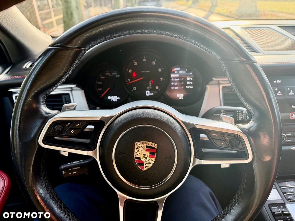 Porsche Macan - 14