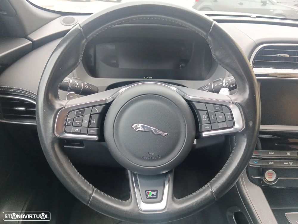 Jaguar F-Pace 2.0 i4D R-Sport Aut. - 12