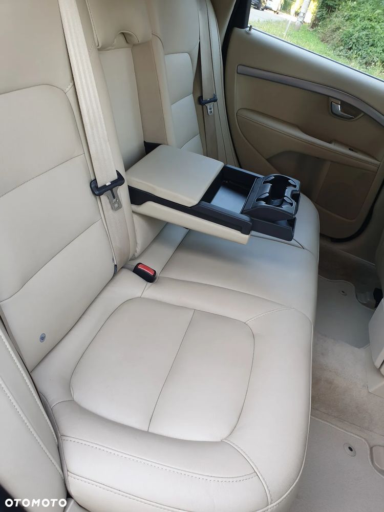 Volvo V70 D4 Geartronic Summum - 36