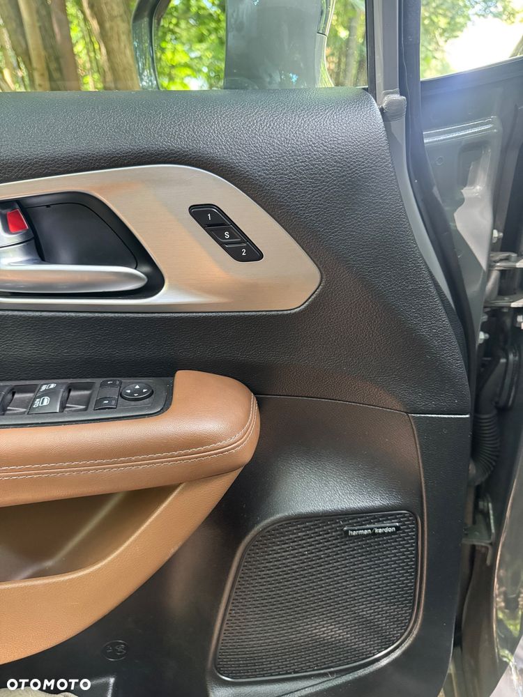 Chrysler Pacifica - 20