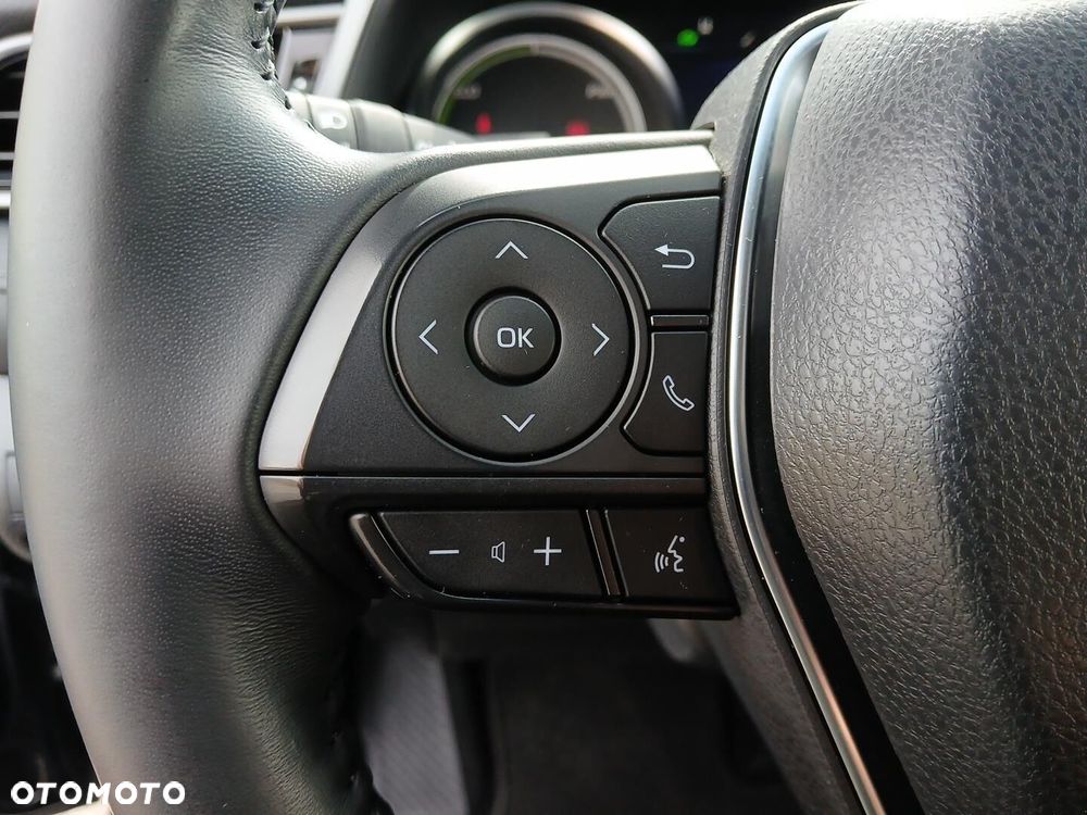 Toyota Camry 2.5 Hybrid Comfort CVT - 27