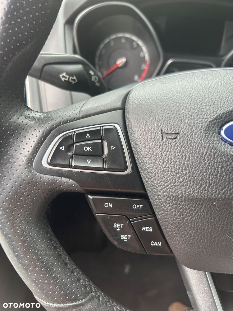 Ford Focus 2.0 EcoBoost ST - 10