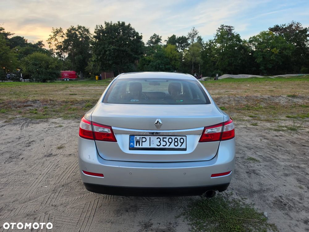 Renault Latitude - 4