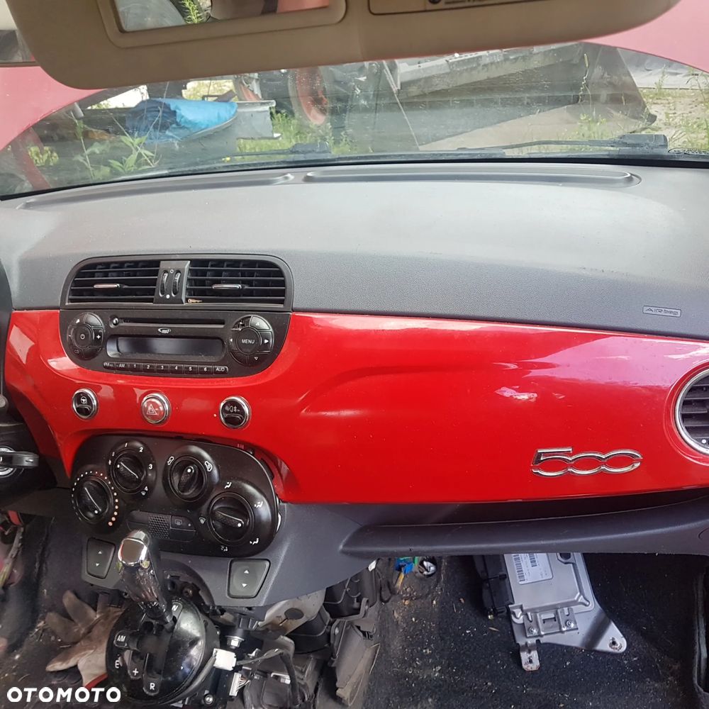 nakładka dekor z deska rozdzielcza czerwona fiat 500 przed lift DESKA ROZDZIELCZA KONSOLA KOKPIT EU FIAT 500 08-15