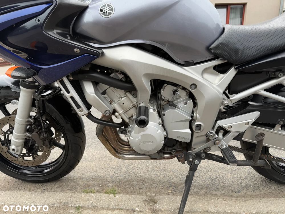Yamaha FZ6 - 21