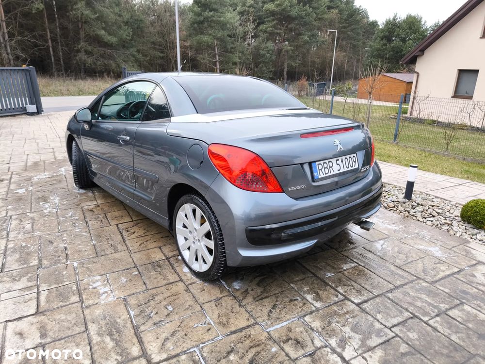 Peugeot 207 CC 120 VTi Roland Garros - 11