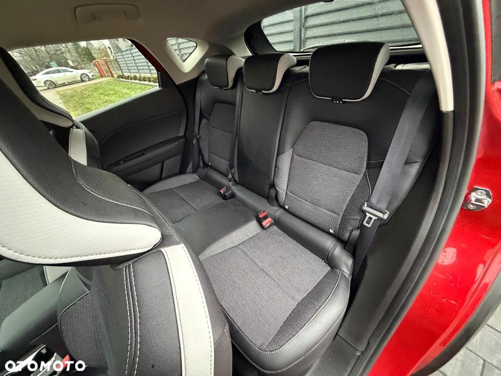 Renault Captur TCe 140 EDC GPF INTENS - 11