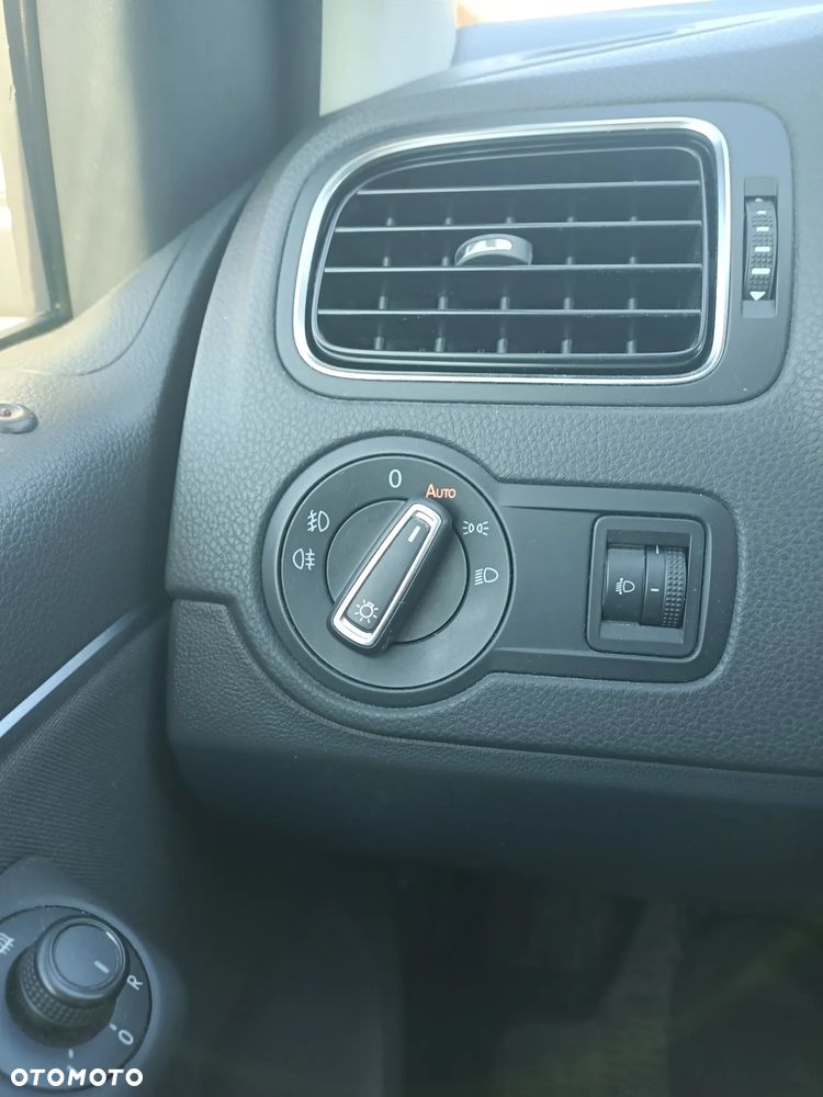 Volkswagen Polo - 5