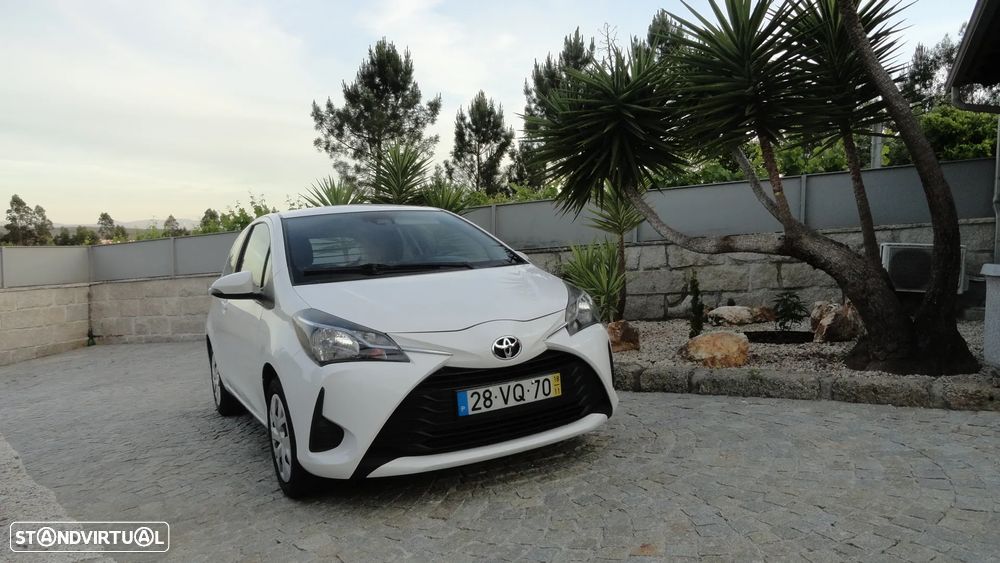 Toyota YARIS BIZZ - 2
