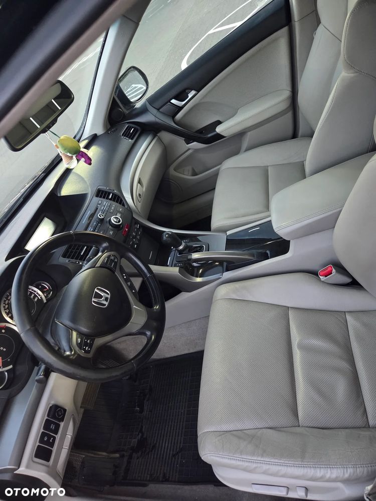 Honda Accord 2.4 Executive - 8