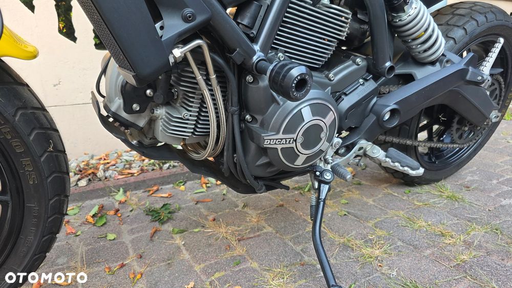 Ducati Scrambler - 16