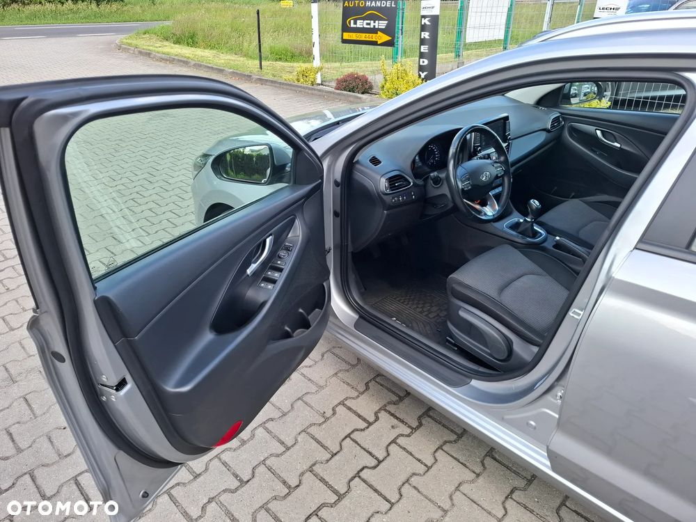 Hyundai i30 - 23