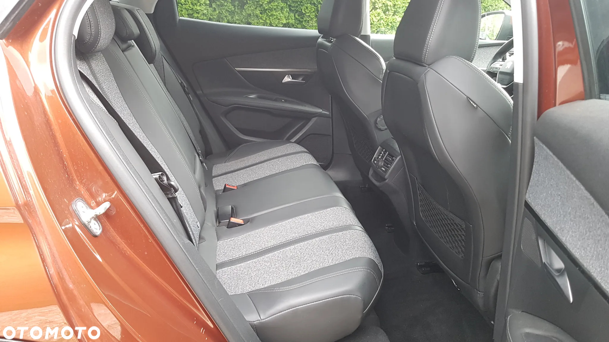 Peugeot 3008 1.6 BlueHDi Style S&S - 14