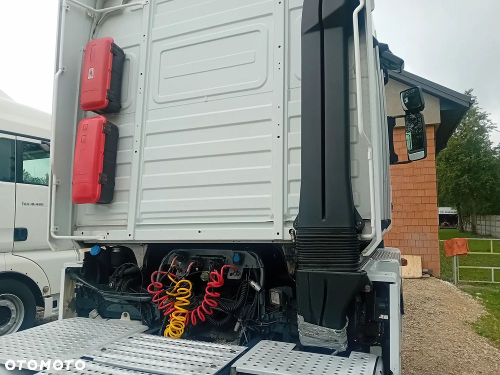 Renault MAGNUM 480 - 4