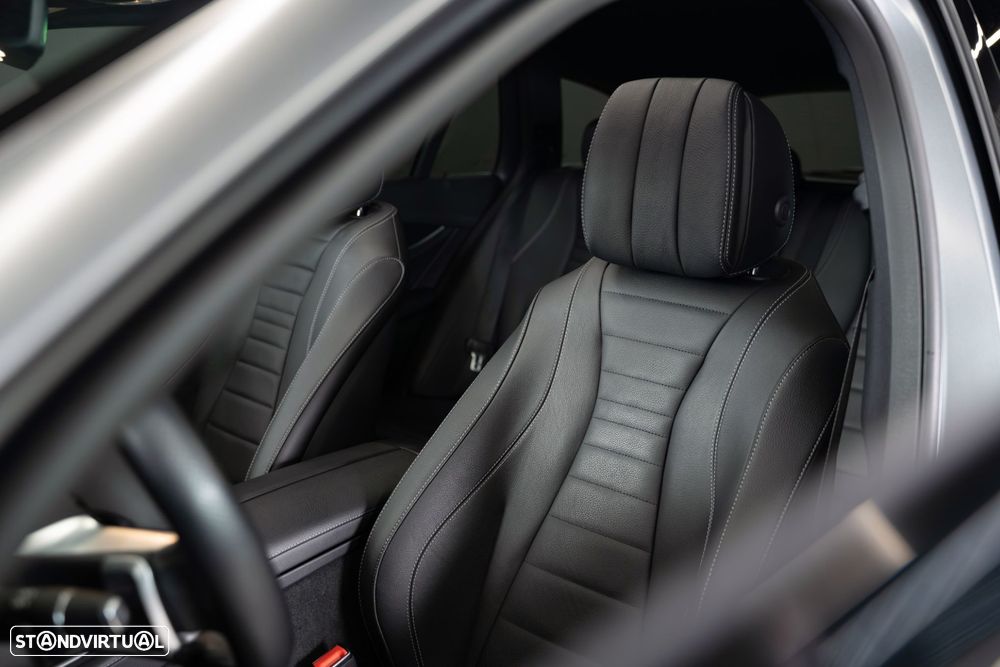 Mercedes-Benz E 300 - 15