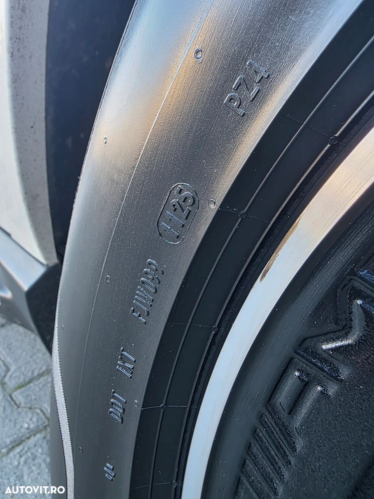 Mercedes-Benz GLE - 31