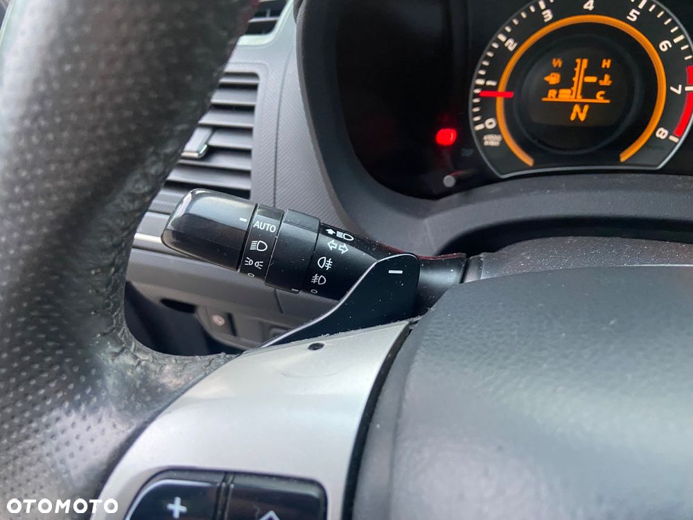 Toyota Auris 1.6 MultiMode Executive - 25