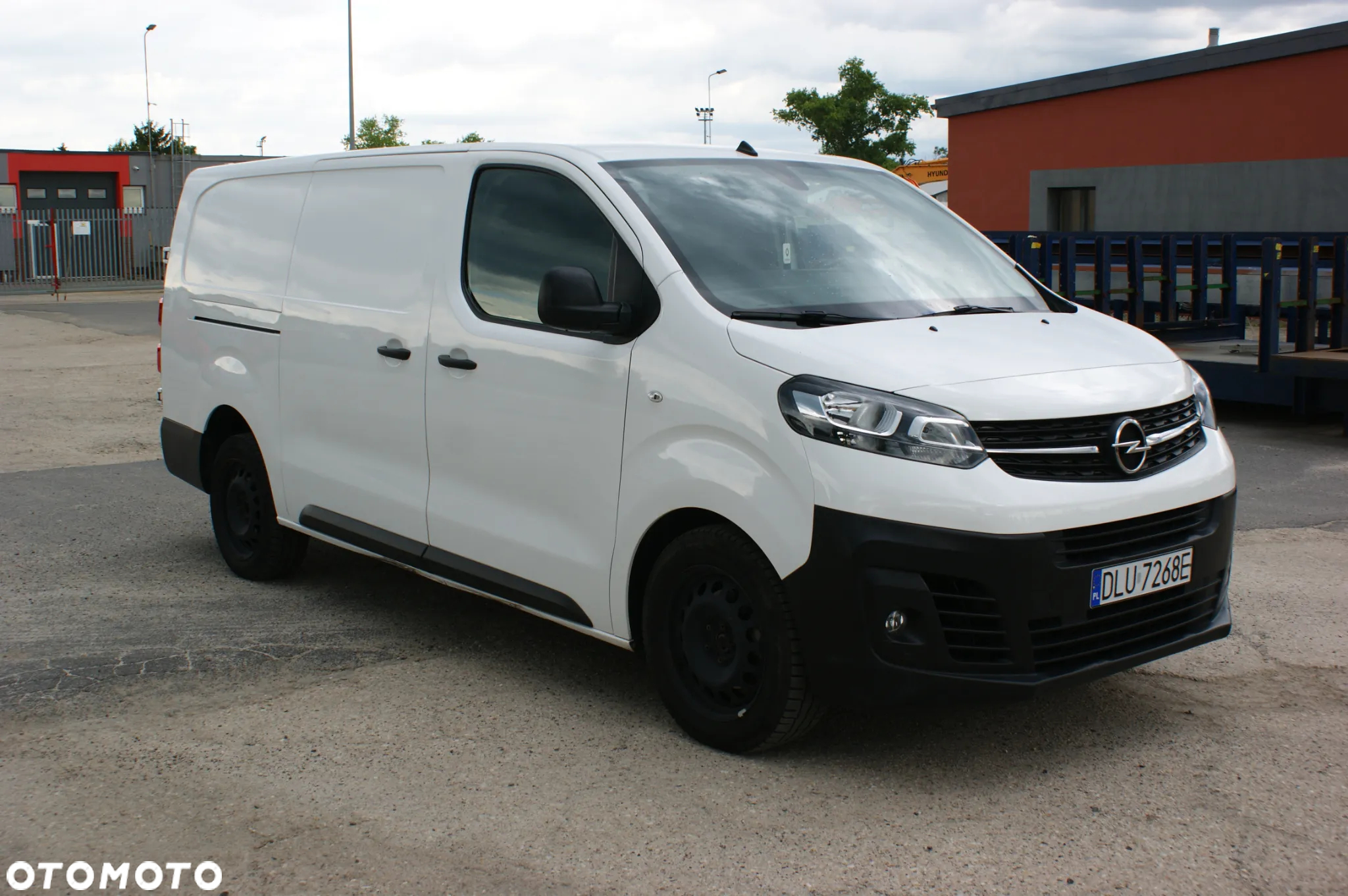 Opel Vivaro - 2