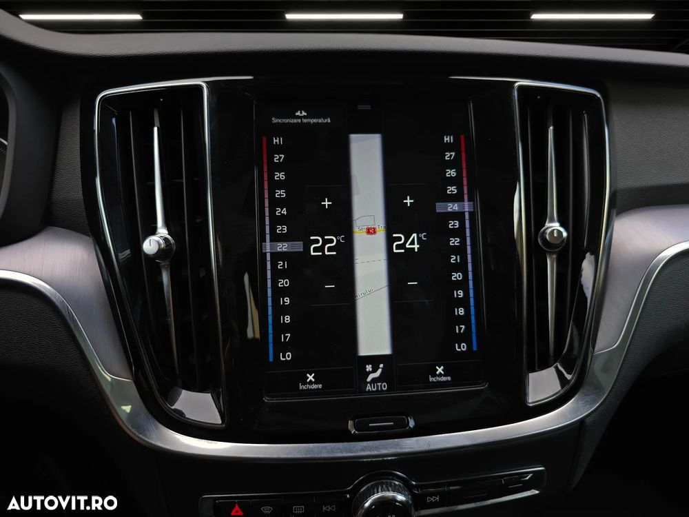 Volvo V60 T6 AWD Twin Engine Geartronic Momentum Pro - 15