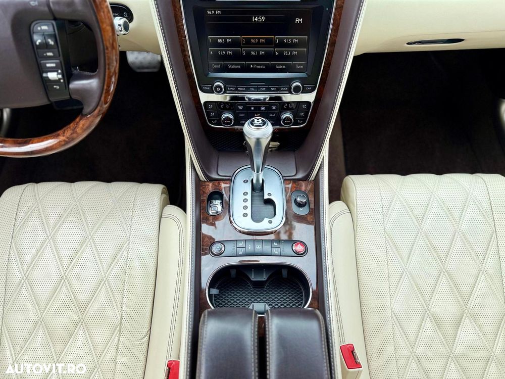 Bentley Flying Spur W12 - 13