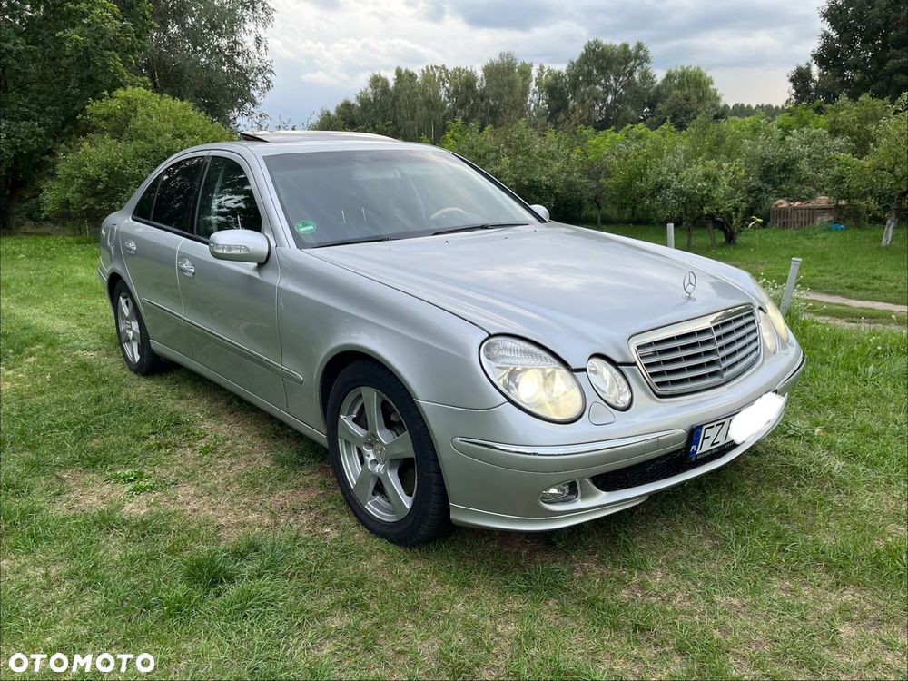 Mercedes-Benz Klasa E 500 4Matic Automatik Avantgarde - 2