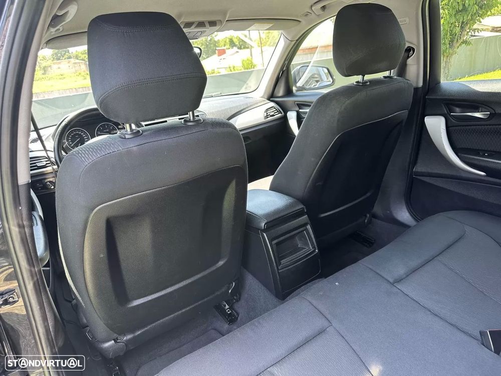 BMW 116 d Aut. Sport Line - 42
