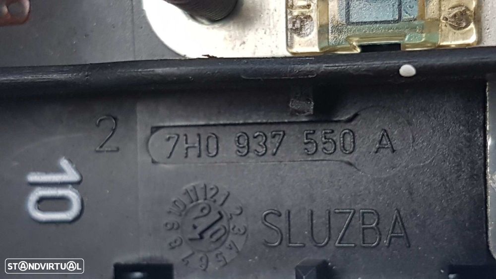 CAIXA DE RELÉS/ FUSÍVEIS VOLKSWAGEN T5 TRANSPORTER/FURGONETA CAJA CERRADA - 4