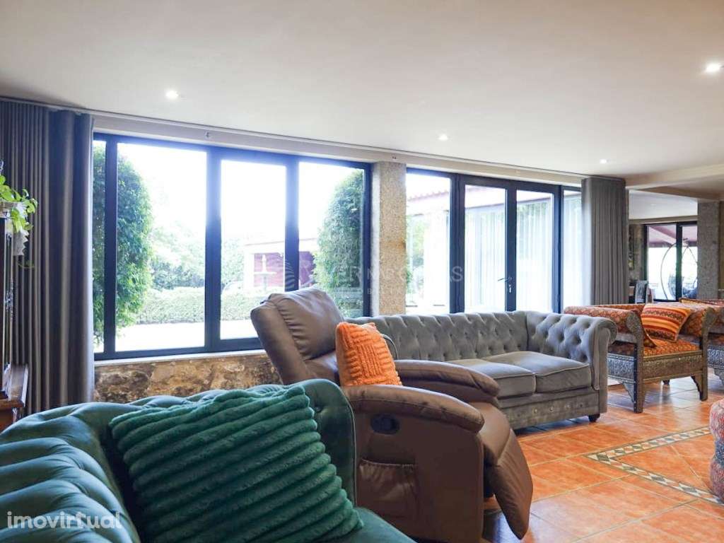 Majestuosa Moradia T4 com 450 m², piscina e terreno de 1.000 m² ent... - Grande imagem: 5/55