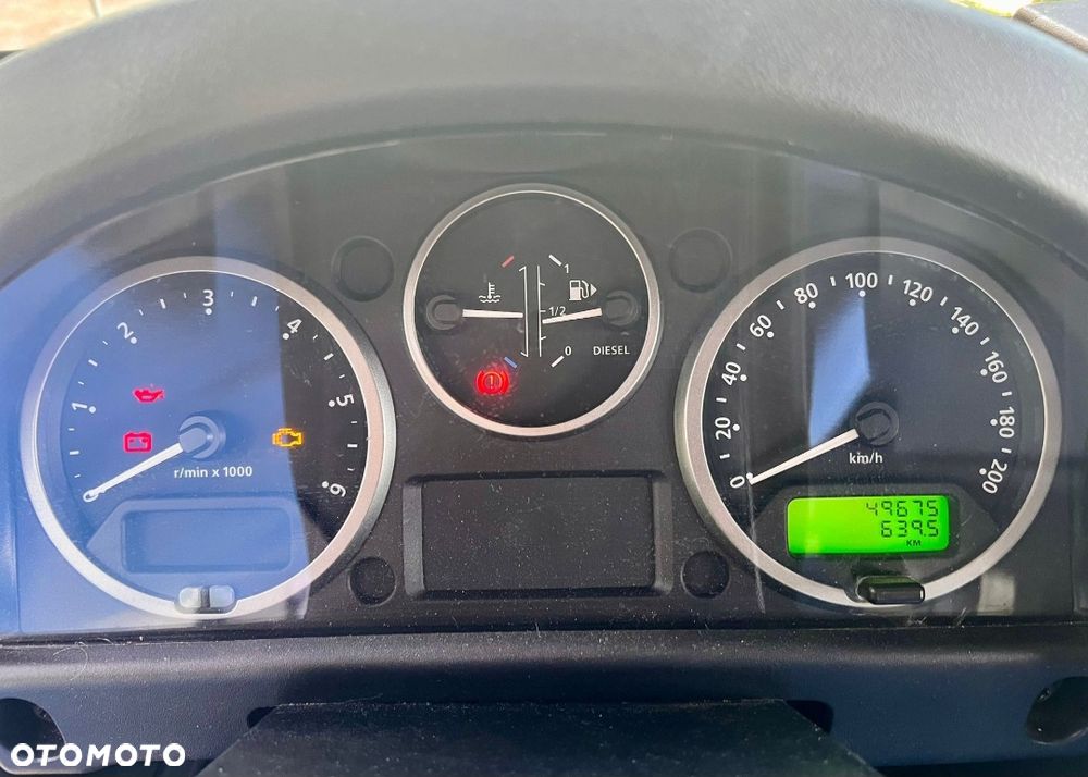 Land Rover Defender - 16