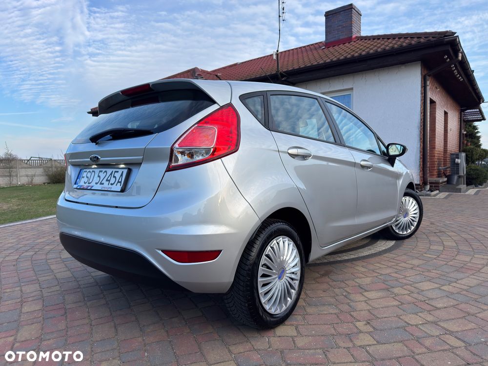 Ford Fiesta - 8