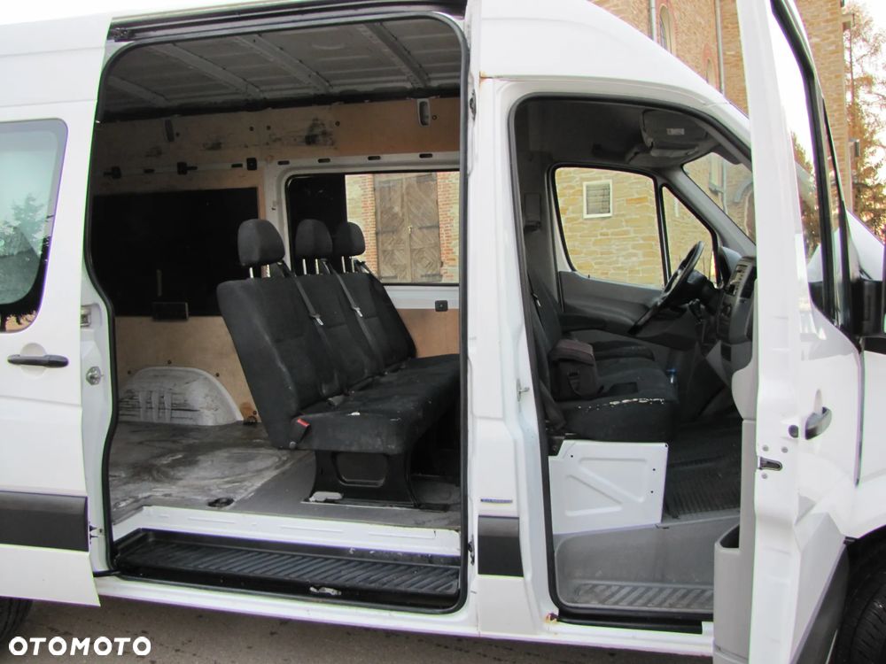 Mercedes-Benz sprinter - 25