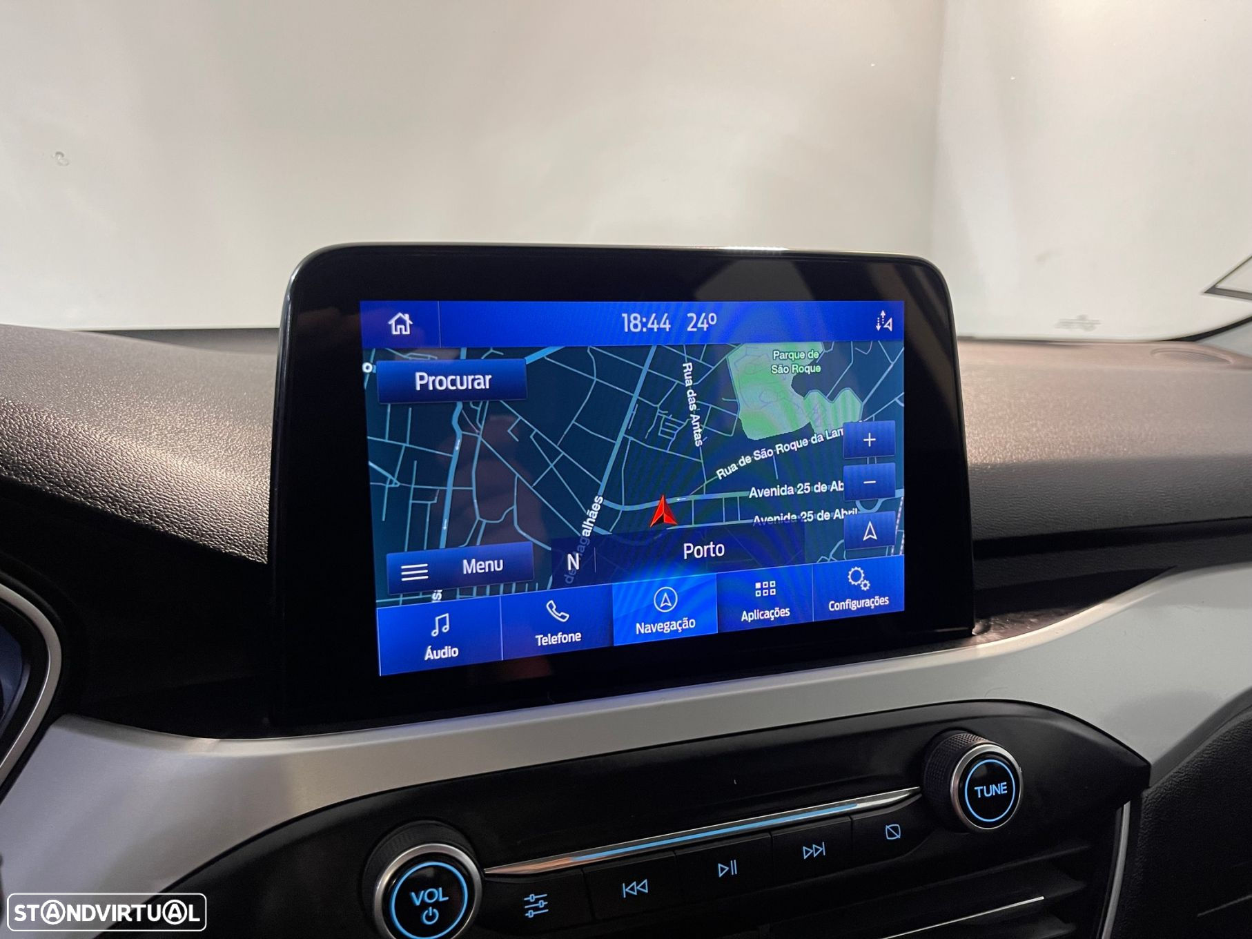 Ford Focus 1.5 TDCi EcoBlue Connected - 19