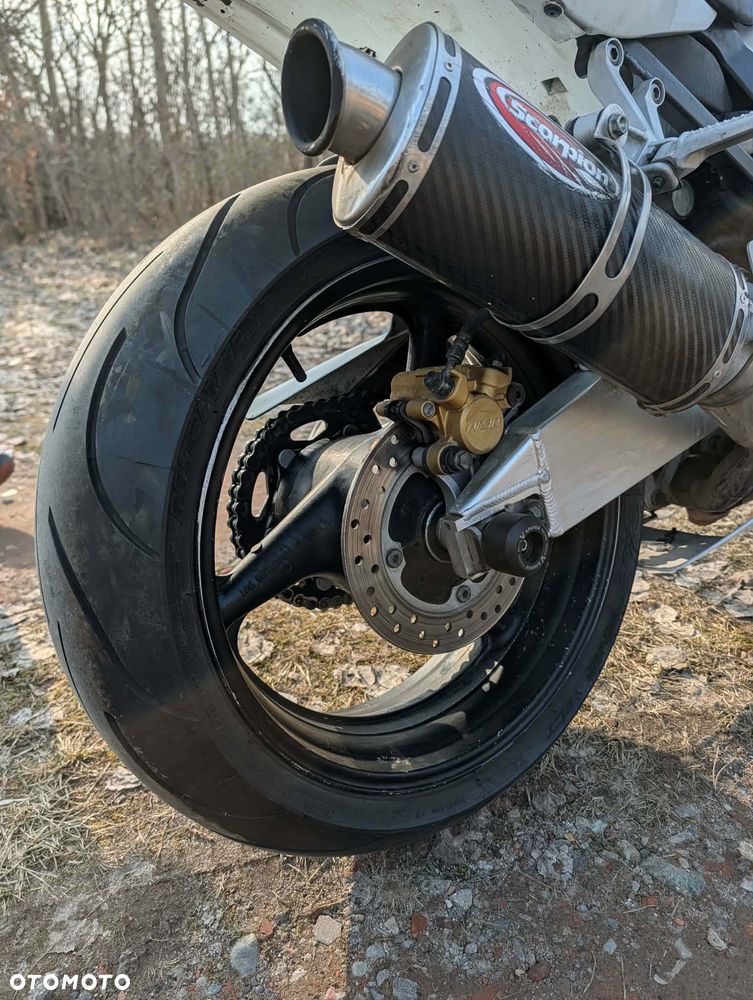 Honda CBR - 14