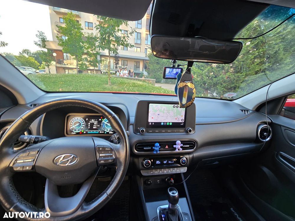 Hyundai KONA - 7