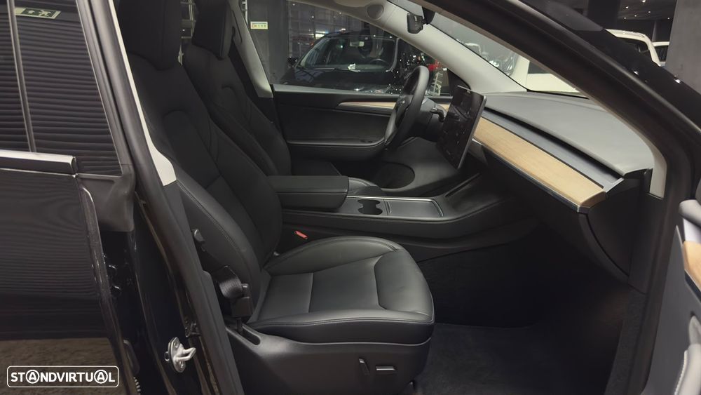 Tesla Model Y RWD - 47