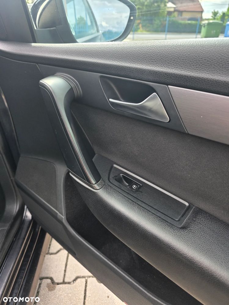 Volkswagen Passat 1.6 TDI Comfortline - 18