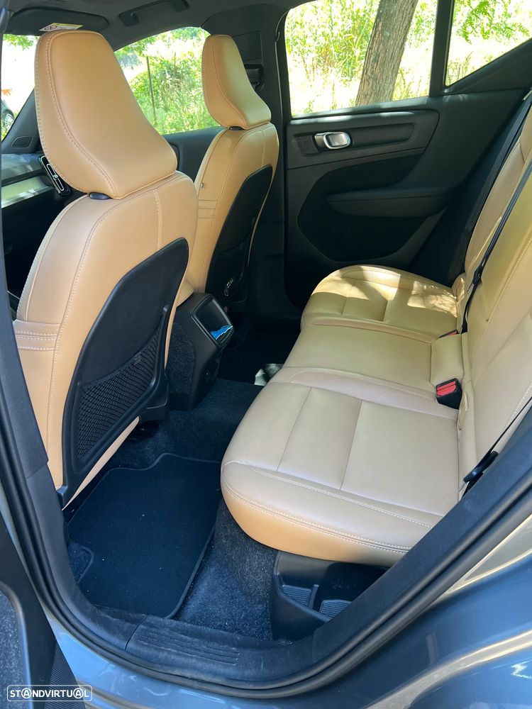 Volvo XC 40 2.0 D3 Momentum Geartronic - 6