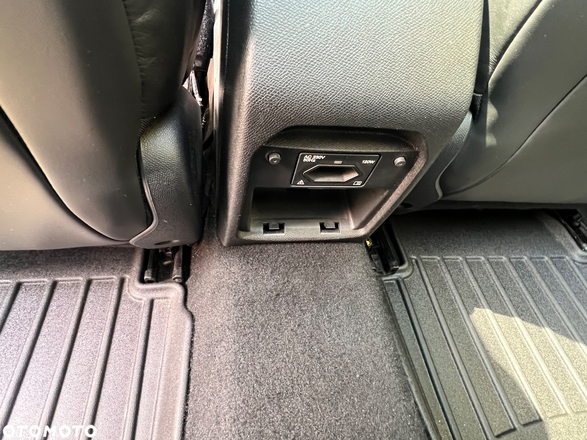 Peugeot 308 SW BlueHDi 150 Automatik Stop & Start Allure - 19