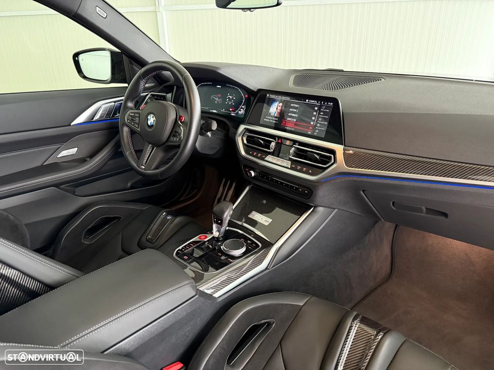 BMW M4 Competition Pack 50 anos M - 4