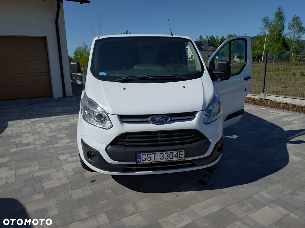Ford Custom - 2