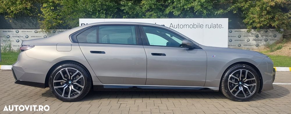 BMW Seria 7 - 16