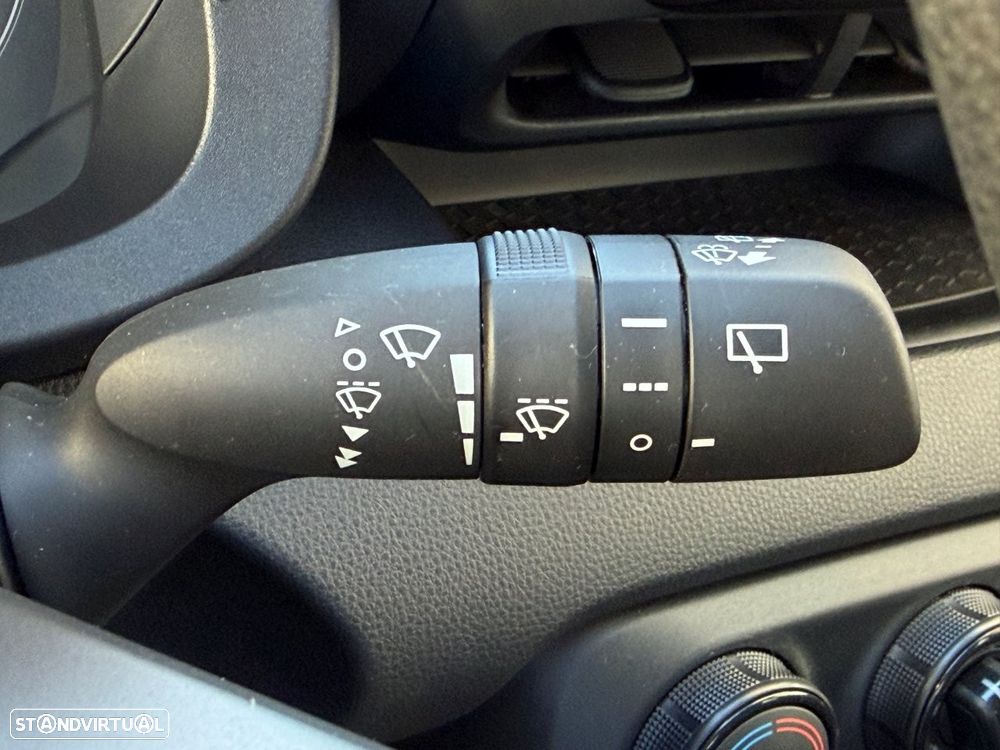 Toyota Yaris 1.0 VVT-i Comfort - 28